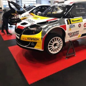 PVC podovi za Autosalone XL